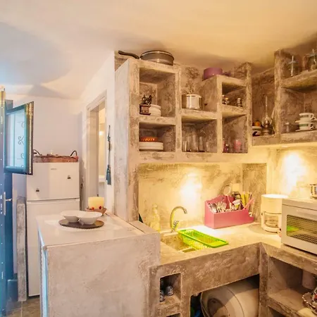 Kythnian Traditional 19th Century House בית נופש *